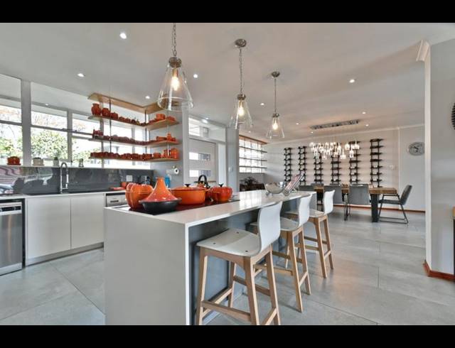 2 BEDROOM HOUSE FOR SALE IN DUNKELD WEST